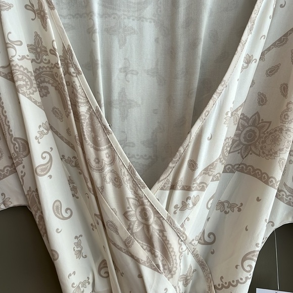 REVOLVE Spiritual Gangster Boho Romper size small - Picture 4 of 11